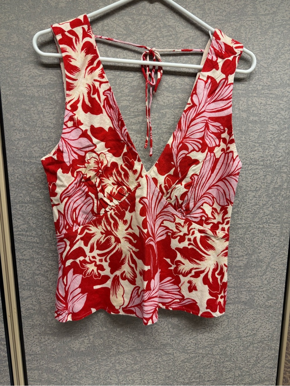Abercrombie & Fitch Red, Pink and Cream Floral V-Neck Tie-Back Camisole